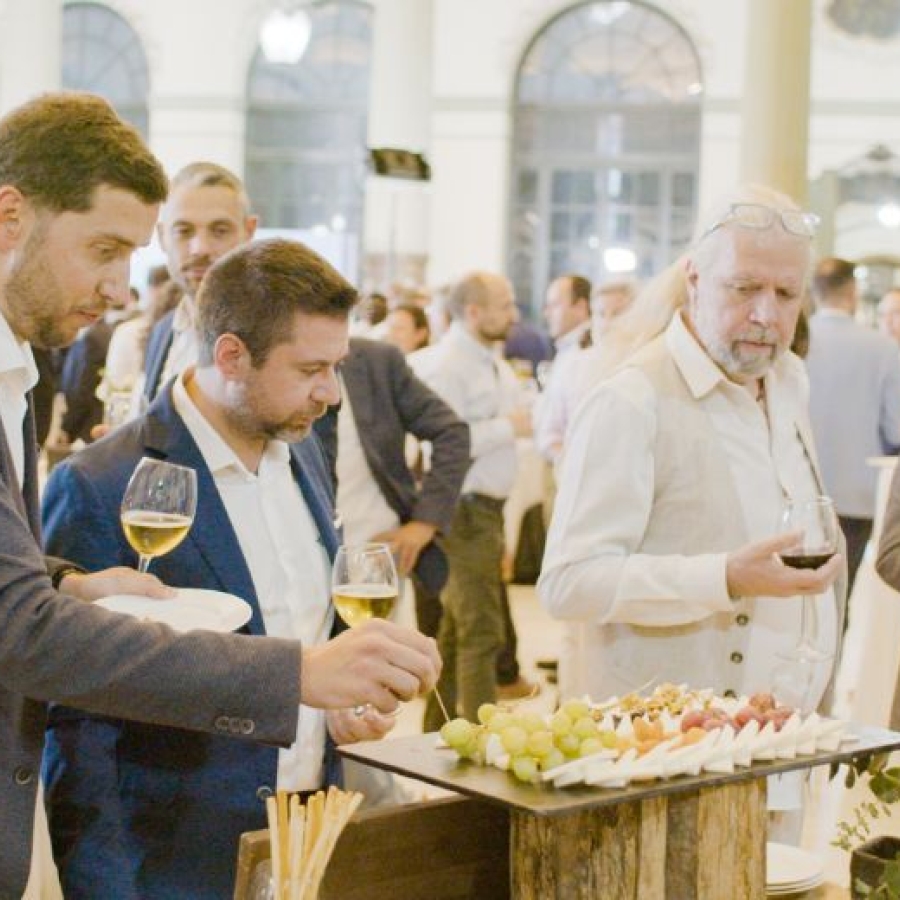 Adm Sevilla 24 Cocktail 2.jpg